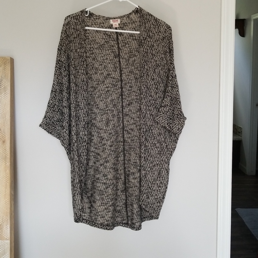 Tan/black shrug
